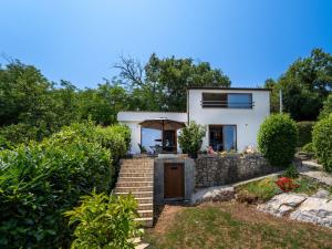 Zahrada ubytování Apartment Perla 1-2 by Interhome