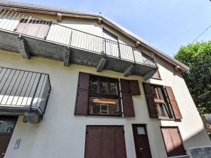 Bangunan di mana terletaknya apartmen