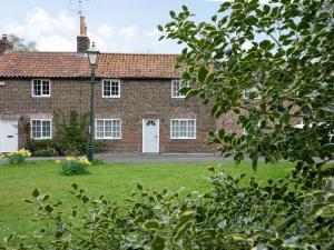 Κήπος έξω από το 2 Bed in Beverley 75584