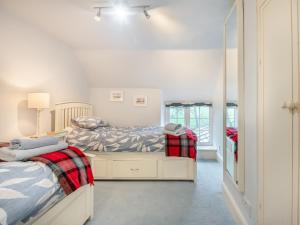 Ένα ή περισσότερα κρεβάτια σε δωμάτιο στο 3 Bed in Isle of Purbeck IC002