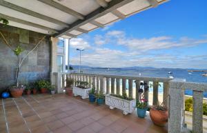 Afbeelding uit fotogalerij van GALIHOST - Mirando al Mar in Isla de Arosa