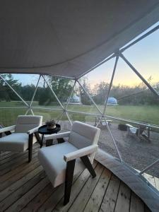 Balkón nebo terasa v ubytování Grotto Getaway