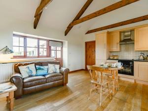Η κουζίνα ή μικρή κουζίνα στο 1 Bed in Sennen DUCKS