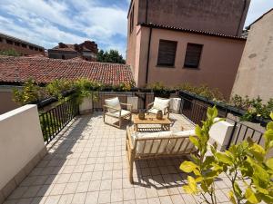 Uma varanda ou terraço em Albergo Marin
