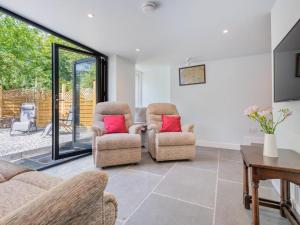 Χώρος καθιστικού στο 2 Bed in Staveley SZ590
