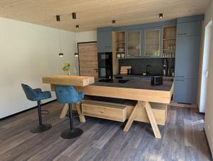 Η κουζίνα ή μικρή κουζίνα στο Ferienwohnung Njord