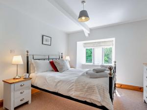 Ένα ή περισσότερα κρεβάτια σε δωμάτιο στο 3 Bed in Muker 75649