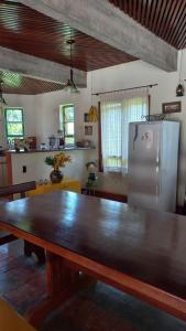Dapur atau dapur kecil di Hospedagem Rural em Pardinho-SP
