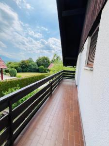 Balkón nebo terasa v ubytování Apartma DUDI