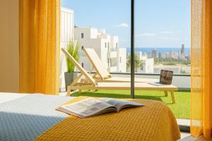 Posteľ alebo postele v izbe v ubytovaní Apartamento Seascape. Relax, lujo y vistas al mar.