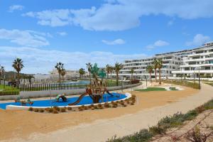 Bazén v ubytovaní Apartamento Seascape. Relax, lujo y vistas al mar. alebo v jeho blízkosti