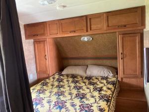 Postel nebo postele na pokoji v ubytování Casita de Lety