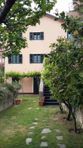 Vonkajšia záhrada v ubytovaní Ca da Muntà bed and breakfast