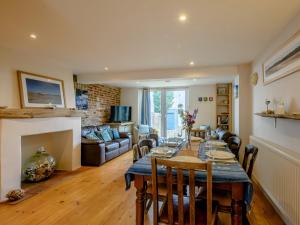 Χώρος καθιστικού στο 3 Bed in Wells-next-the-Sea KT050 +6 φωτογραφίες