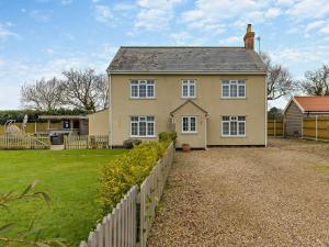 Aed väljaspool majutusasutust 3 Bed in Winterton-on-Sea 46478