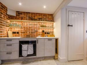Galería fotográfica de 2 Bed in Evesham 88722 en Bretforton