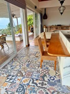 Χώρος καθιστικού στο Blue Bay Villa