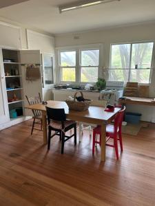 Фотография из галереи Sandy Sky Blue Shack в городе Sandy Point