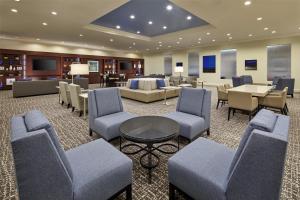 Posezení v ubytování Hyatt Regency Tulsa Downtown