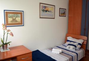 Posteľ alebo postele v izbe v ubytovaní Apartment Two air - con