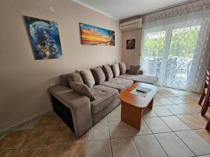 Fotografie z fotogalerie ubytování Apartmani Totic v destinaci Njivice