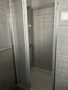 Ένα μπάνιο στο Apartments BEVANDA +31 φωτογραφίες