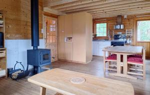 Φωτογραφία από το άλμπουμ του 2 Bedroom Gorgeous Home In Varaldsøy σε Skjelnes