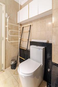 Koupelna v ubytování Old Porto-Foz Design flat near the Beach and Douro River + 29 fotografií