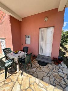 Patio nebo venkovní prostory v ubytování Apartments Frakić