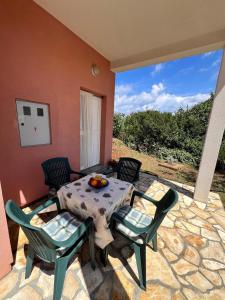 Fotografie z fotogalerie ubytování Apartments Frakić v destinaci Veli Rat