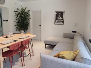 Posezení v ubytování Superior Luxury Palma 4 stars Vorgesetzter apartments and comfortable direct about 150-200m to Sandy beach