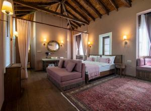 Ένα ή περισσότερα κρεβάτια σε δωμάτιο στο Samsara Alaçatı +28 φωτογραφίες