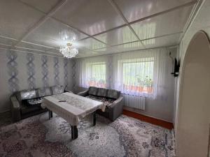 Fotografie z fotogalerie ubytování Дом на скале v destinaci Naryn