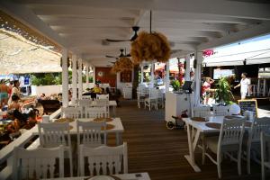 A restaurant or other place to eat at MyElla Boutique Hotel