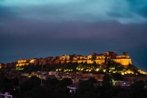Afbeelding uit fotogalerij van Hotel Jaisal Inn - Pure Veg in Jaisalmer