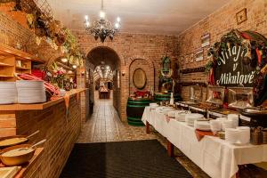 Um restaurante ou outro lugar para comer em Hotel Zámeček