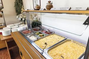 Comida no hotel ou em algum lugar perto