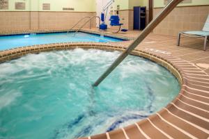 Bazén v ubytování SpringHill Suites by Marriott Houston Westchase nebo v jeho okolí
