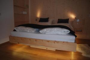 Voodi või voodid majutusasutuse Ferienwohnung Rheintal toas