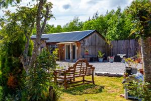 Κήπος έξω από το Highland Retreats Cannich