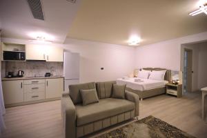 Η κουζίνα ή μικρή κουζίνα στο Diamond Titanic Resort