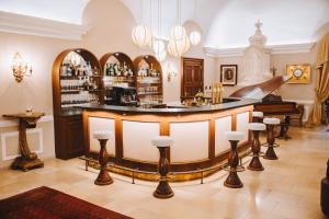 Lounge atau bar di Hotel Schloss Dürnstein