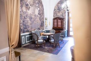 Ruang duduk di Hotel Schloss Dürnstein
