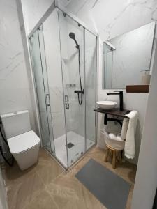 Bilik mandi di Apartahotel La Rotonda Cabo Roig