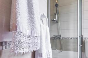 Ein Badezimmer in der Unterkunft Center Apartment Tina