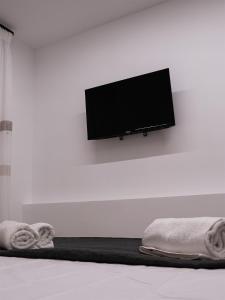 Μια τηλεόραση ή/και κέντρο ψυχαγωγίας στο Davi Apartments