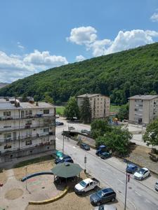 Nespecifikovaný výhled na hory nebo výhled na hory při pohledu z apartmánu