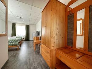 TV a/nebo společenská místnost v ubytování Hotel Velká Klajdovka