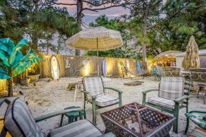 Aed väljaspool majutusasutust Tiki Bliss Pool & Resort Vibe