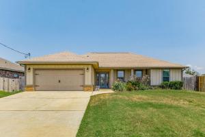 Gallery image of Retro Haven Beach Fun & Family Home in Gulf Breeze
